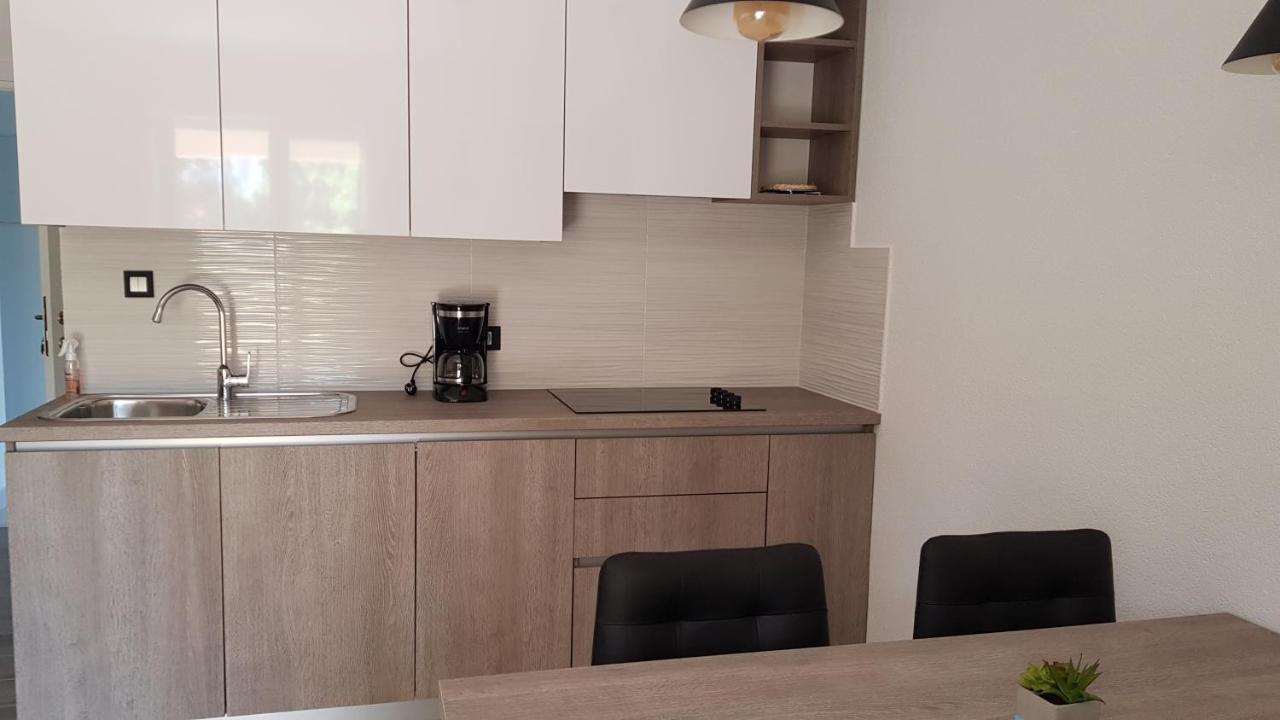 Villa Anka Kampor ภายนอก รูปภาพ